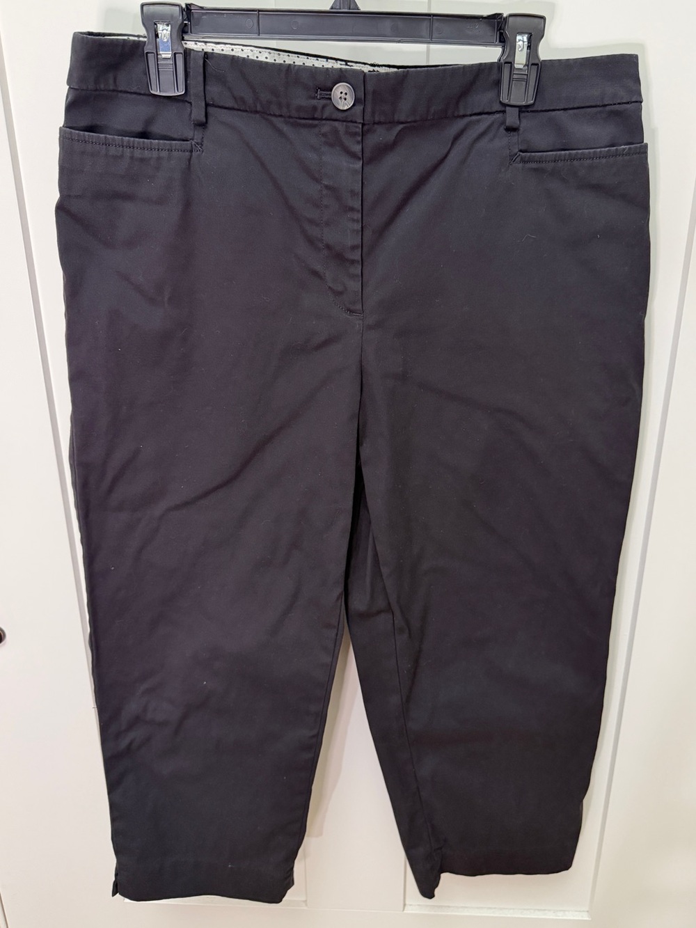Talbot’s Slim Leg Perfect Skimmer  Capri Pants